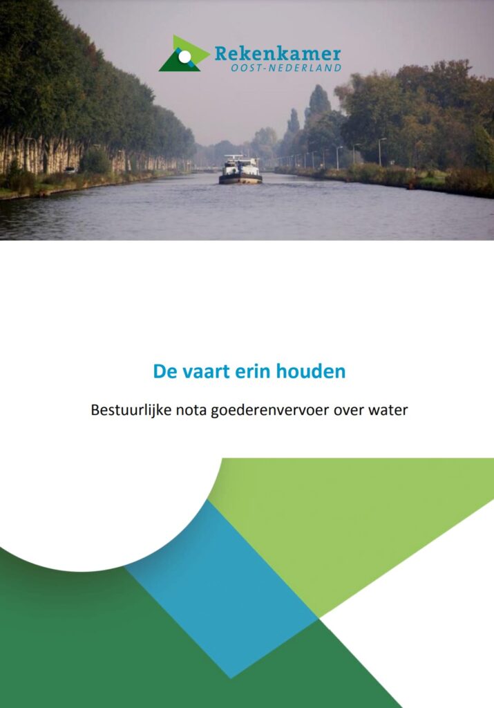 Omslagafbeelding bestuurlijke nota goederenvervoer over water. Titel: de vaart erin houden. Foto: binnenvaartsschip.